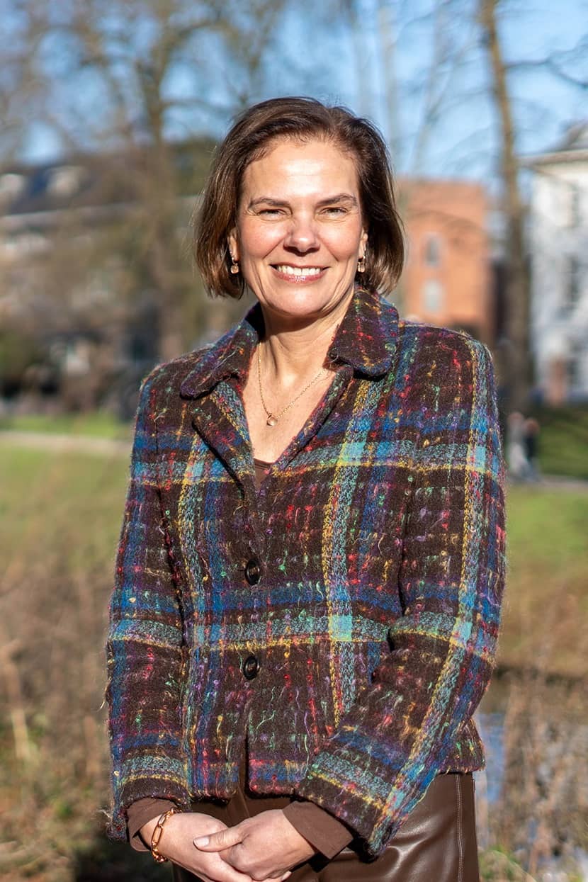 drs. R.G.M. (Regine) Doornbos-Neyt