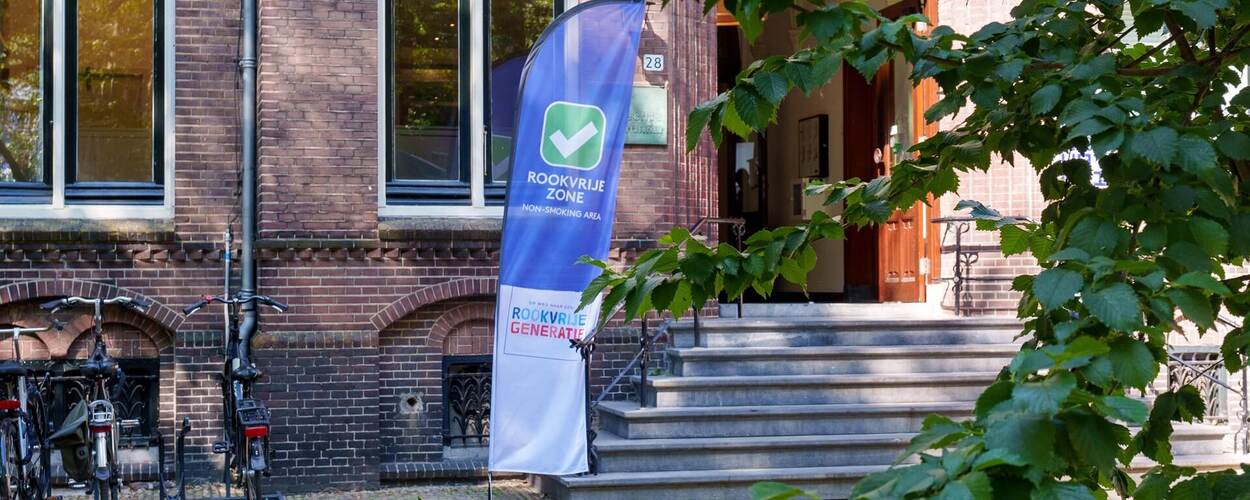 Vlag rookvrije generatie voor gebouw