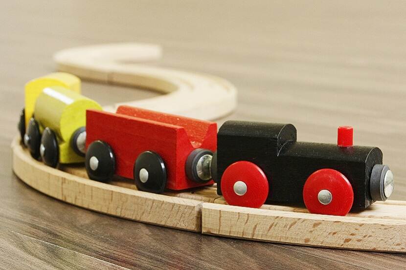 Controle Verwacht het kussen NVWA-onderzoek houten speelgoedtreintjes: veel treintjes voldoen niet aan  de eisen | Nieuwsbericht | NVWA