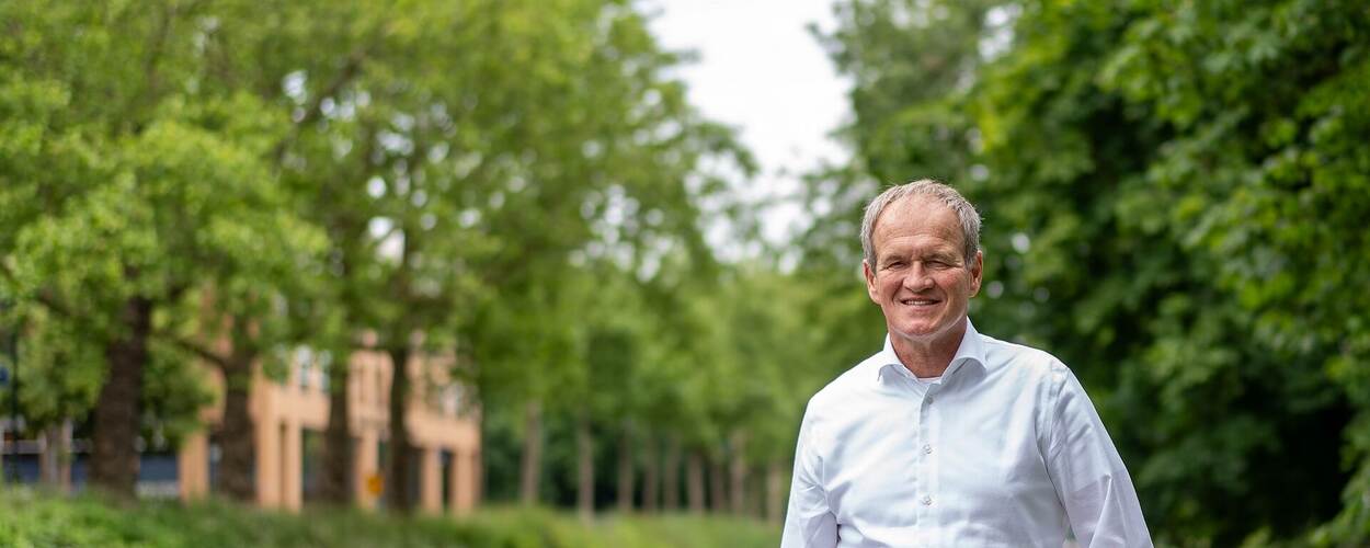 Gerard Bakker voor het NVWA