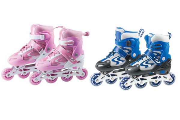 Roze en blauwe inline skates